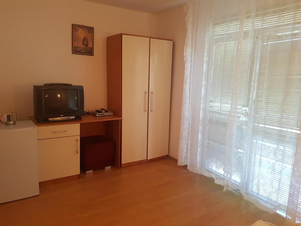 Теодор Nesebar Bagian luar foto